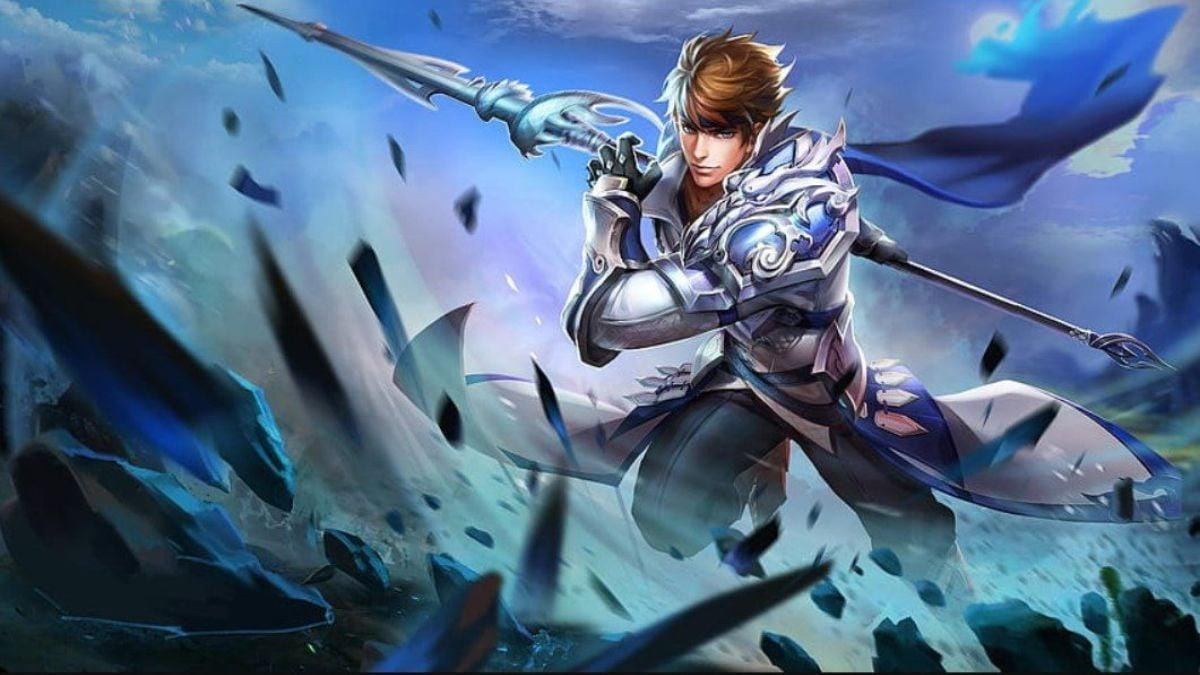 Zilong Honor of Kings dengan tombak naga bersiap menyerang dalam medan pertempuran